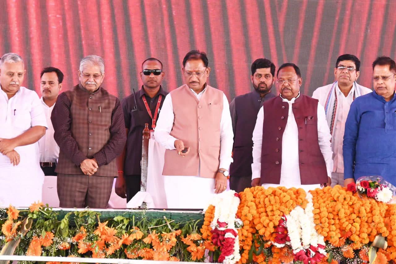 ब्रेकिंग : किसानों के खातों में 10,324 करोड़ ट्रांसफर, 89 विकास कार्यों की भी सौगात