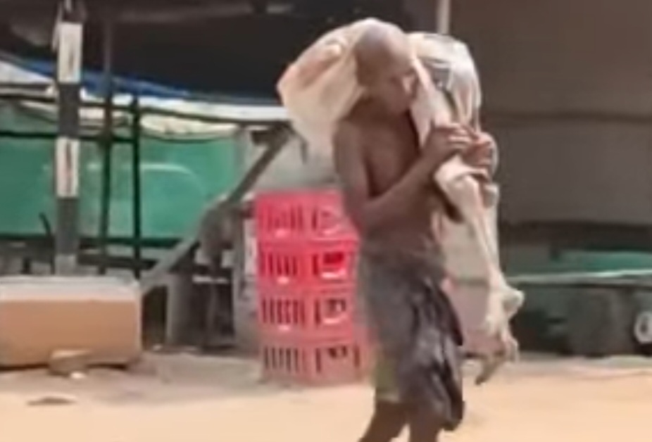 19,300 रुपए के लिए कब्र से निकाला बहन का कंकाल, कंधे पर लटकाकर चलता रहा, पढ़िए क्या है पूरा मामला...