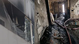  ब्रेकिंग : विवेक विहार में अग्निकांड: 9 की मौत, कई झुलसे — 4 घंटे की मशक्कत के बाद काबू