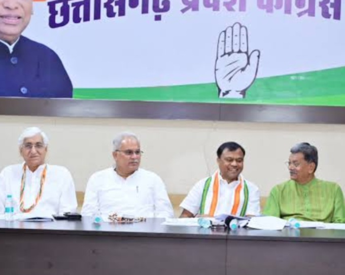 छत्तीसगढ़ कांग्रेस में अध्यक्ष पद की जंग, टीएस सिंहदेव और दीपक बैज के बयानों के बीच भूपेश बघेल ने साधी चुप्पी, हाईकमान पर छोड़ा फैसला
