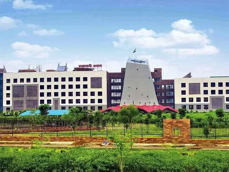 ब्रेकिंग : भोपालपटनम में 62 लाख का घोटाला, सीएमओ और लेखापाल सस्पेंड, जगदलपुर अटैच