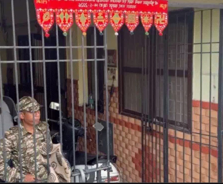  ब्रेकिंग : DMF घोटाले में रायपुर, दुर्ग समेत 5 जिलों में एक साथ छापा; कांग्रेस नेता और बड़े कारोबारियों के ठिकानों पर दबिश