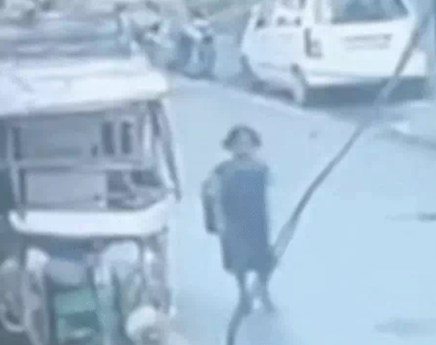 रायपुर में तेज रफ्तार कार ने चौथी की छात्रा को रौंदा: ऑटो से उतरकर घर लौट रही थी 8 साल की महिमा, पैर की हड्डी टूटी