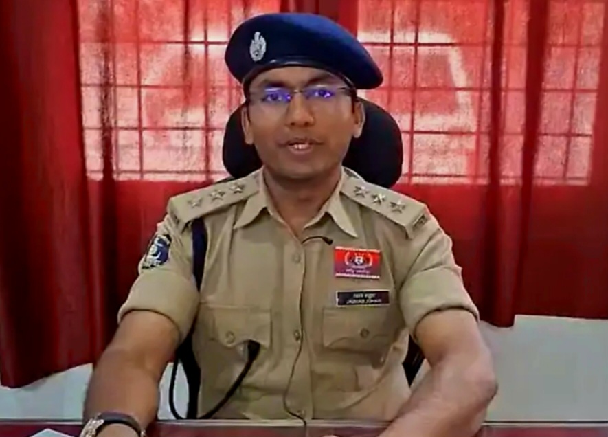 ट्रेनी IPS बंसल पर 1 करोड़ की रिश्वत का आरोप, ठगी के मामले में हवाला के जरिए घूस लेने का दावा; CBI स्पेशल कोर्ट में परिवाद दायर