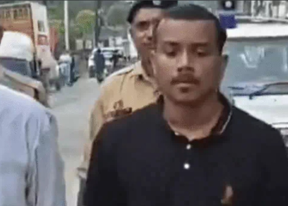 IPS के बेटे की पिटाई, नाम लेकर बुलाने पर भड़के बदमाशों ने कहा था-'तेरा बाप पुलिस वाला होगा, हमारा क्या बिगाड़ लेगा'; पुलिस ने निकाला जुलूस