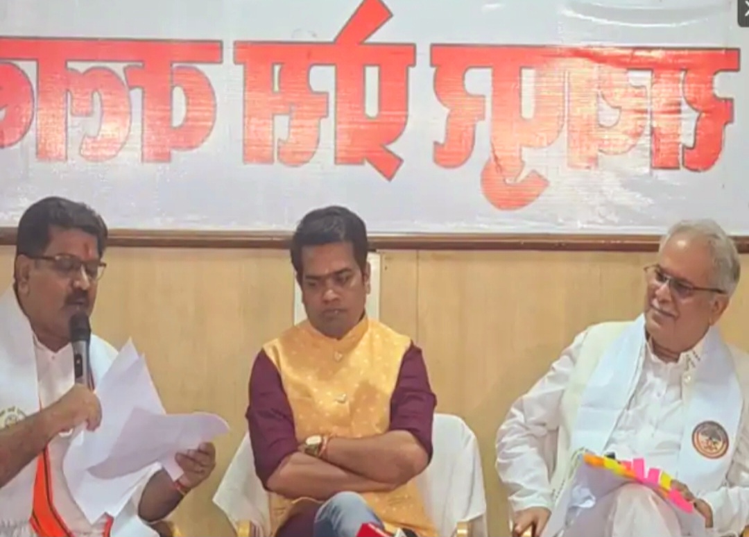 ब्रेकिंग : PM आवास पर आर-पार: डिप्टी सीएम बोले—हमने ढाई साल में खर्चे 16 हजार करोड़; भूपेश का पलटवार— हमने पास किए 7 लाख मकान...